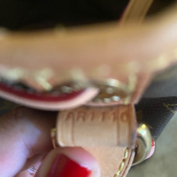 Authentic Louis Vuitton Monogram Petit Noe Shoulder Bag - Picture 6 of 17